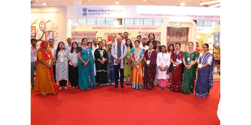 Lakhpati Didis Showcase Rural Handloom and Handicraft Enterprises at Bharat Tex 2026